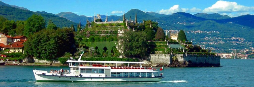 Gita in battello sul Lago Maggiore nel mese di maggio